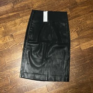 NWT Level 99 Evereve Coated Sateen Skirt